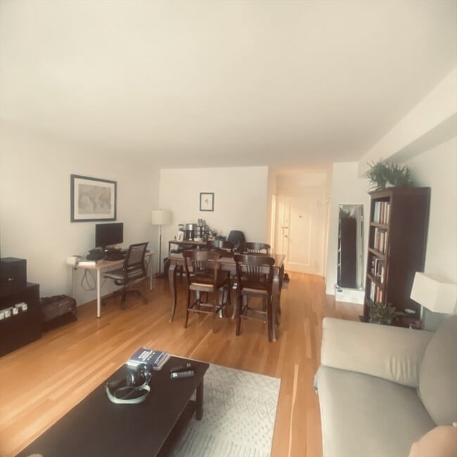 Photo - 145 Pinckney St Unit 205