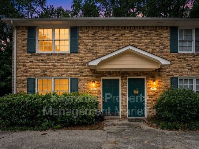 Building Photo - 3013 Spruce Cir SW