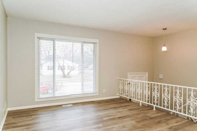 Photo - 5801 Sunwood Dr