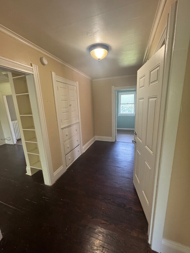 Photo - 2727 Robinwood Ave Unit Upper