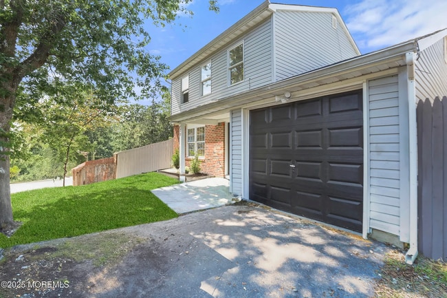 Photo - 37 Nautilus Dr