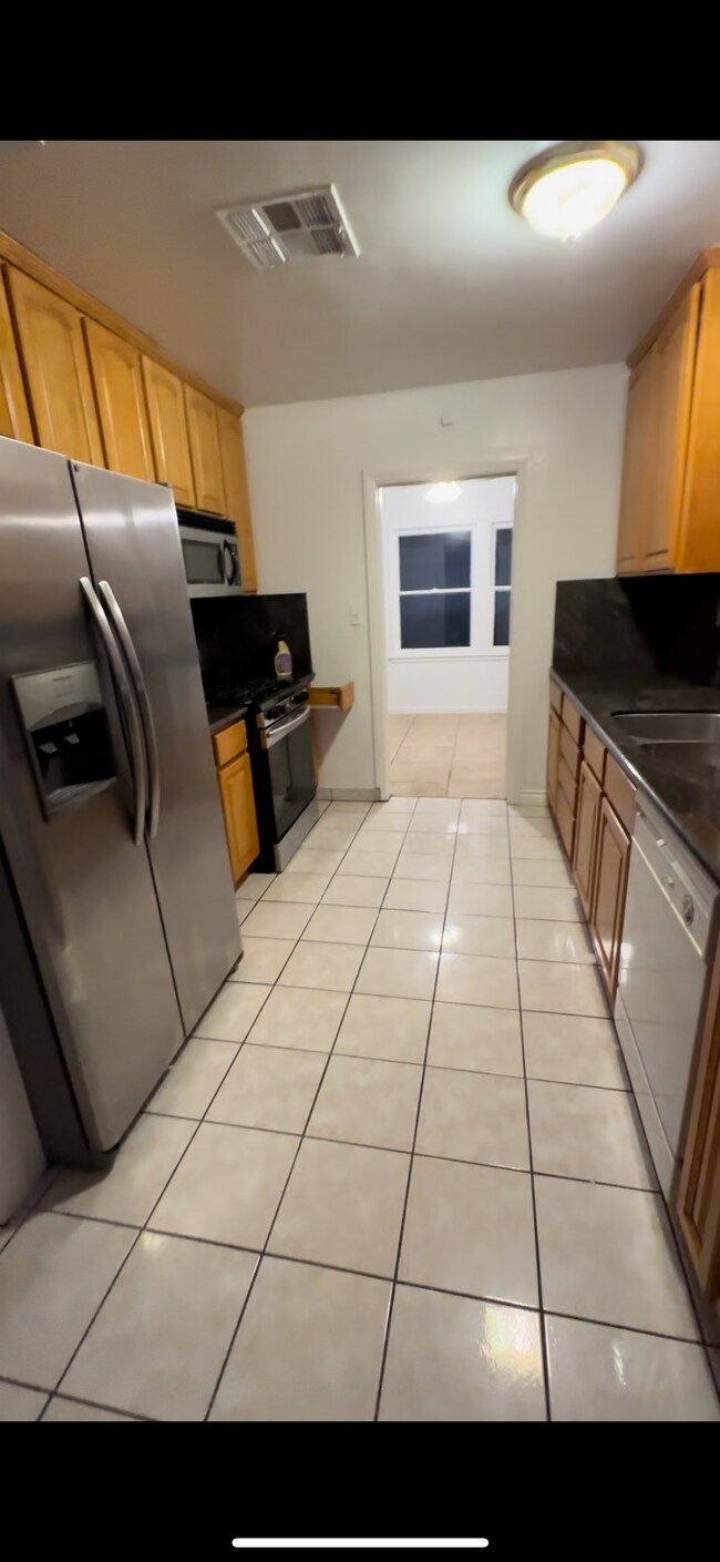 Photo - 5 Oakdale Dr