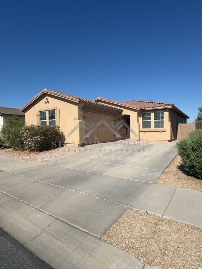 Building Photo - 1036 S 177th Dr