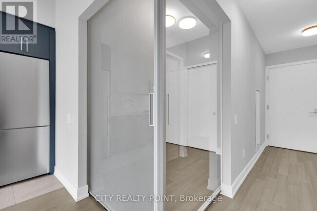 Photo - 664 Spadina Ave. Unit 608