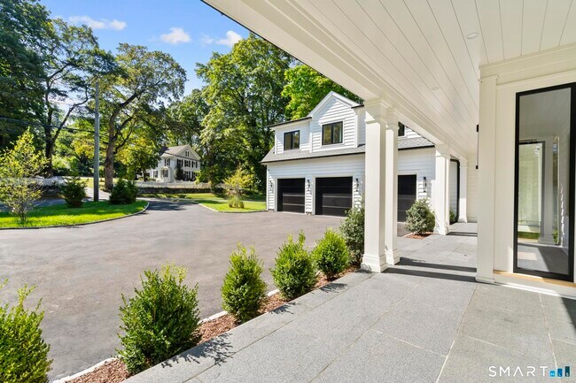 Photo - 72 Old Kings Hwy S