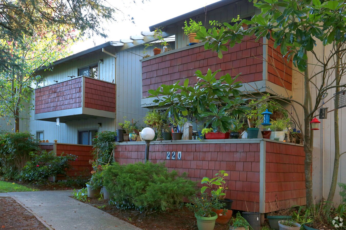 Photo - Golden Ridge Apts