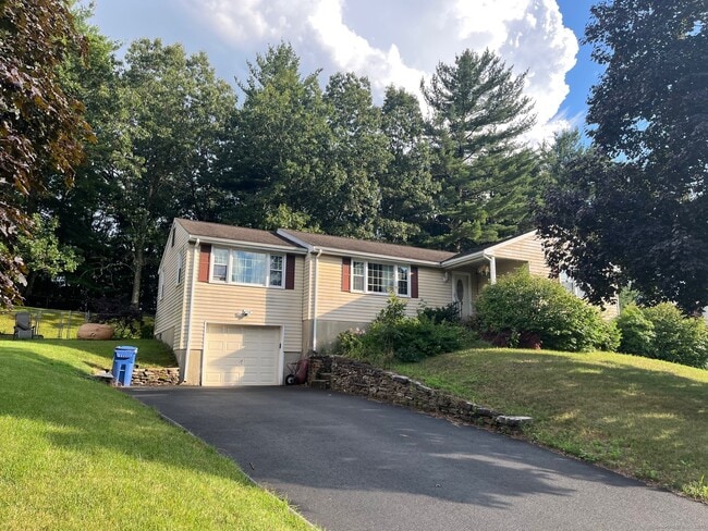 Photo - 150 Long Hill Dr