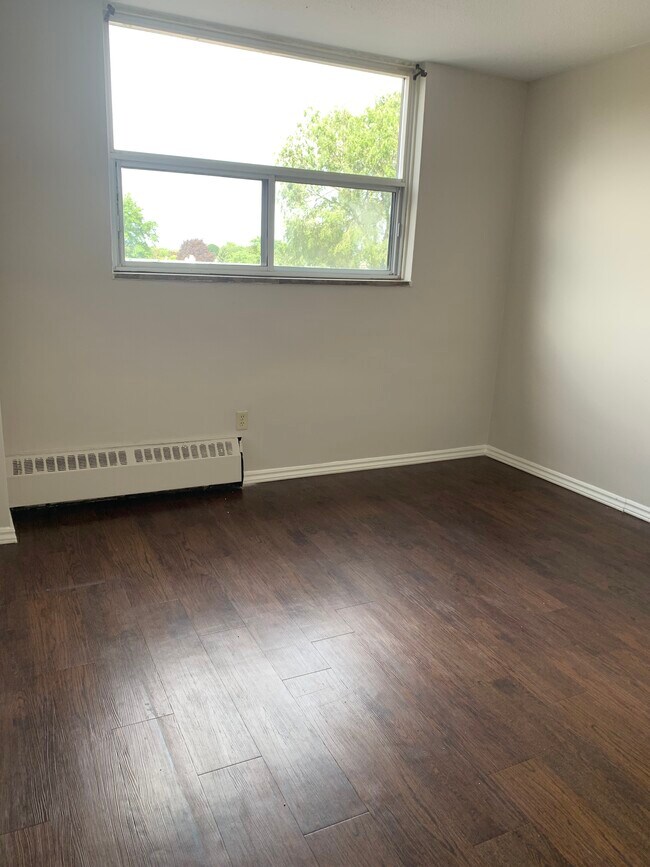 Photo - 11 Kendale Court Apartments