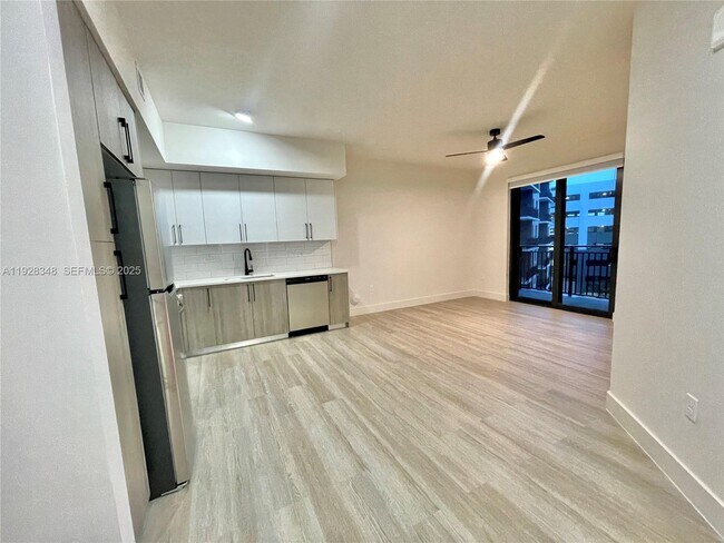 Photo - 18412 Homestead Ave Unit 124