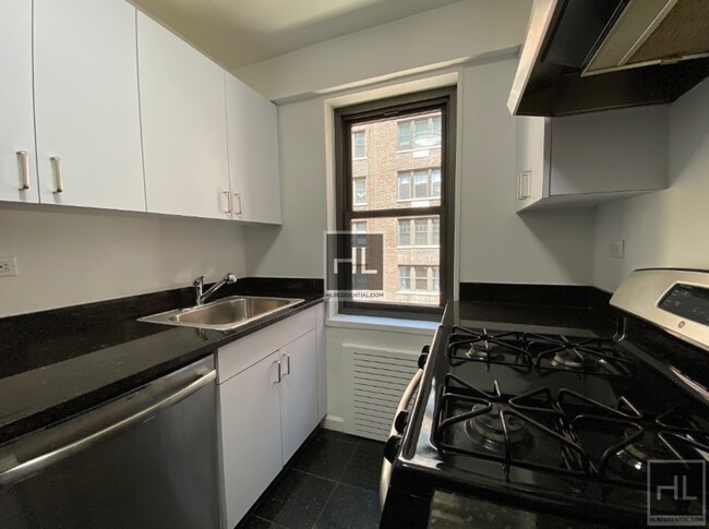 Photo - EAST 56 STREET Unit 8B