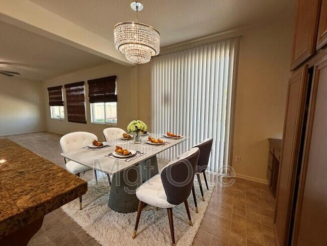 1242 English Oak Way