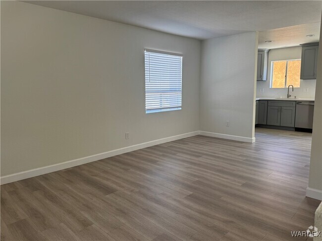 Building Photo - 2030 Coronado Dr Unit 1 Rental