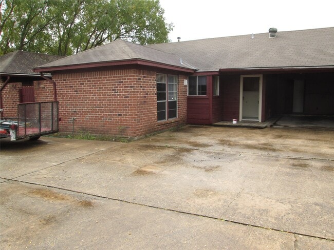 Photo - 10842 Lynbrook Dr Unit a