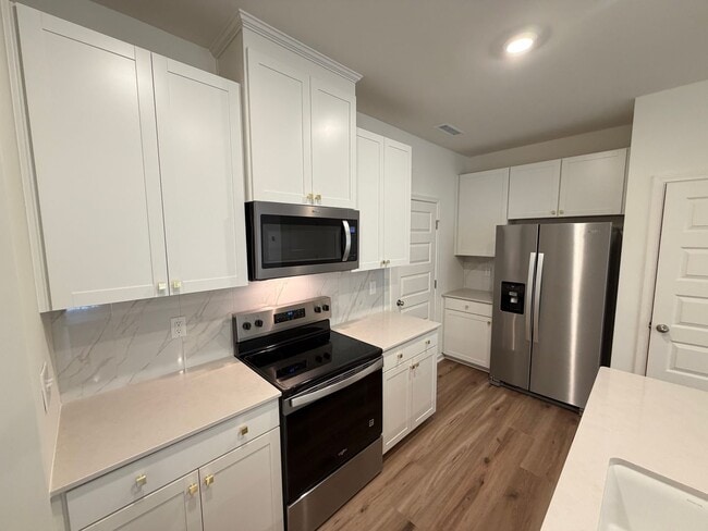 Photo - Mebane / Townhouse