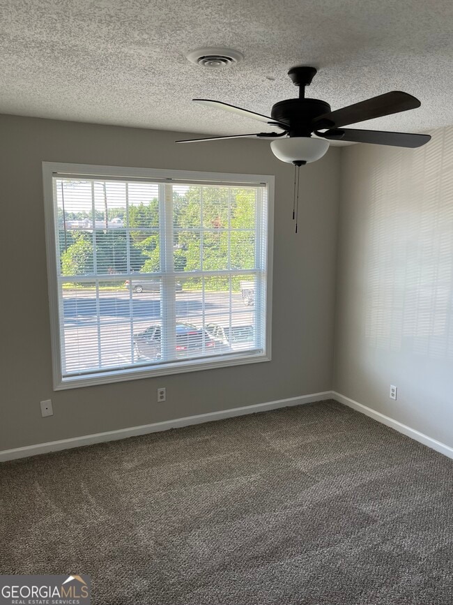 Photo - 417 WI Pkwy