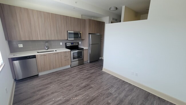 Building Photo - 4395 NW 81st Ct Unit S2