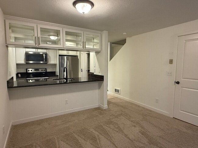 Photo - 2Bd/2.5Ba Kirkland Condo Unit 10160