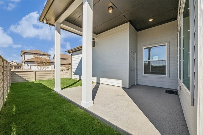 Photo - 5518 Kindle Aly