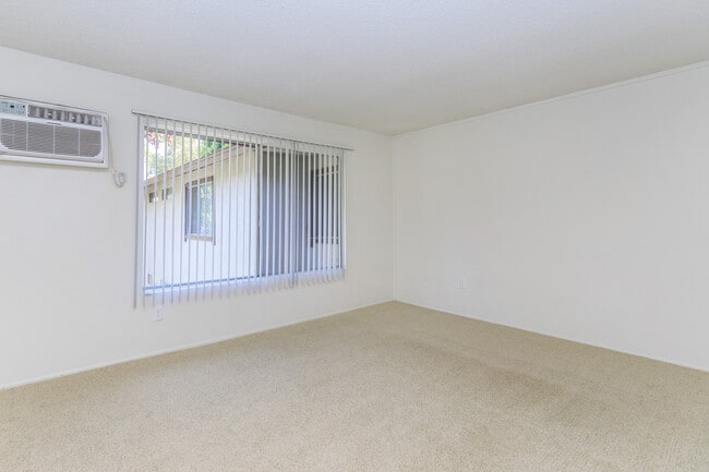 Del Amo Apartment Homes