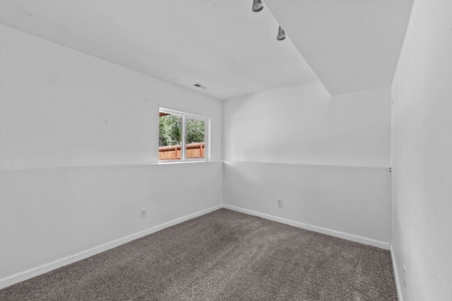 585 Blossom Field Rd