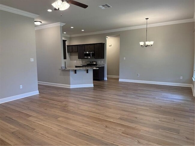 557 Claiborne Trails Dr