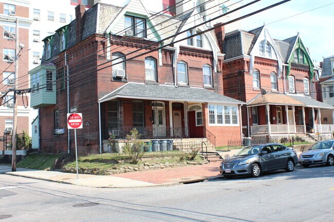 Photo - 111 S 42nd St Apartments Unit 3