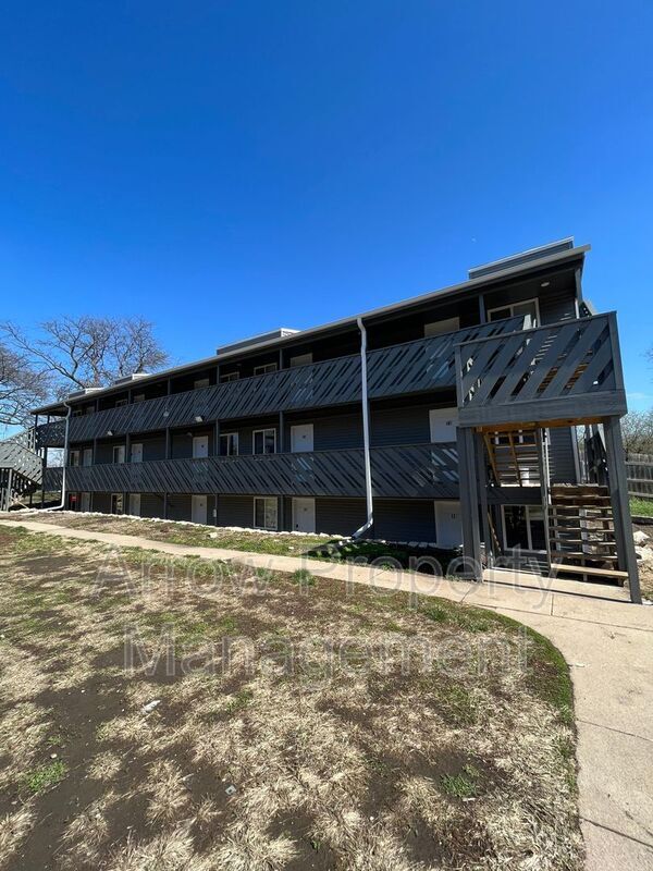 Photo - 877 N 26th St Unit (Building 887)