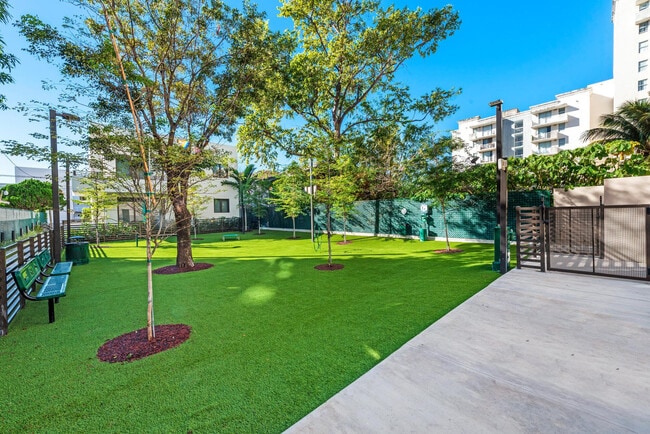 The Vibe Miami apartments — community photo