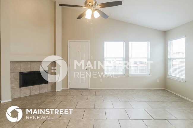 Photo - 1229 Spring Water Dr