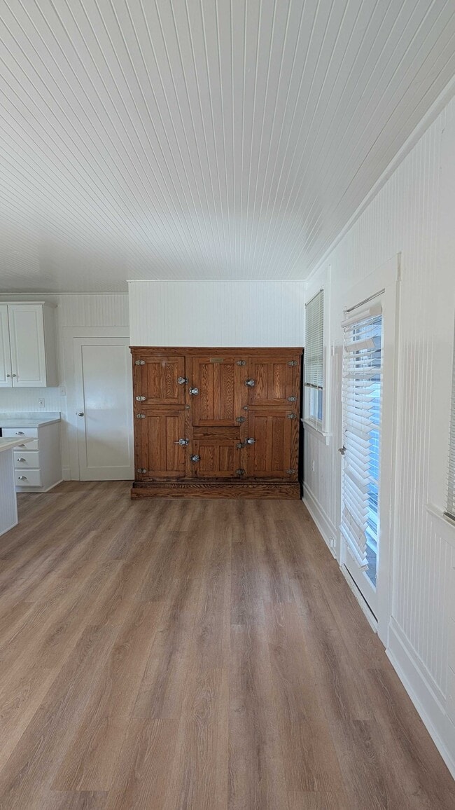 Photo - 541 Mason St