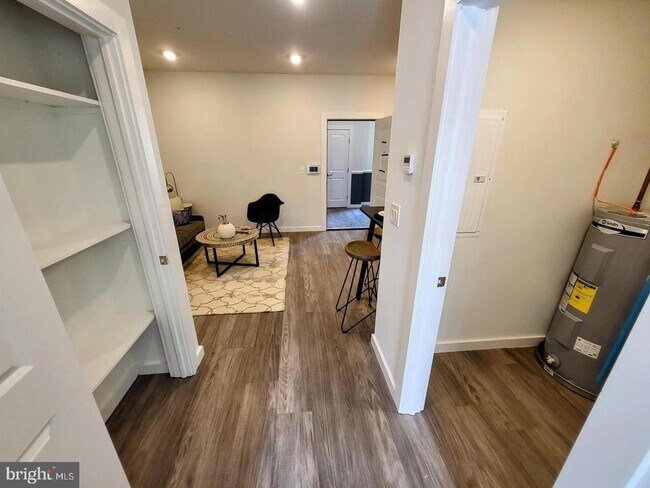 Photo - 1617 Ridge Ave Unit H