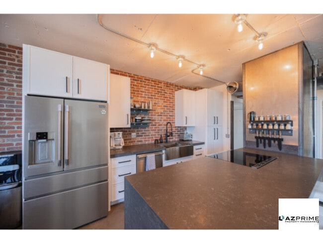 Photo - Check Out This Stunning 2/2 Luxury Condo Offering Panoramic Skyline Views And Sophisticated Modern F