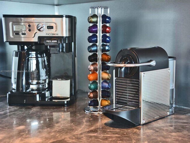 Photo - 540 West Ave Unidad 2114