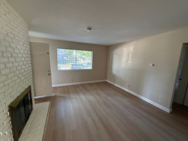 Photo - $2,695 - 2 Bd/1 Ba Duplex with remodeled kitchen and bath in Gilroy-Large backyard