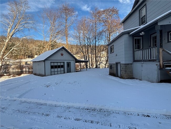 Photo - 49 Bridge St