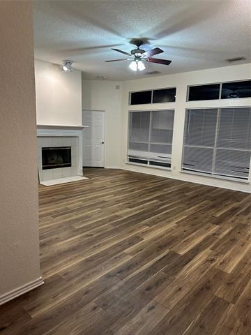 Photo - 2057 Sailmaker Dr