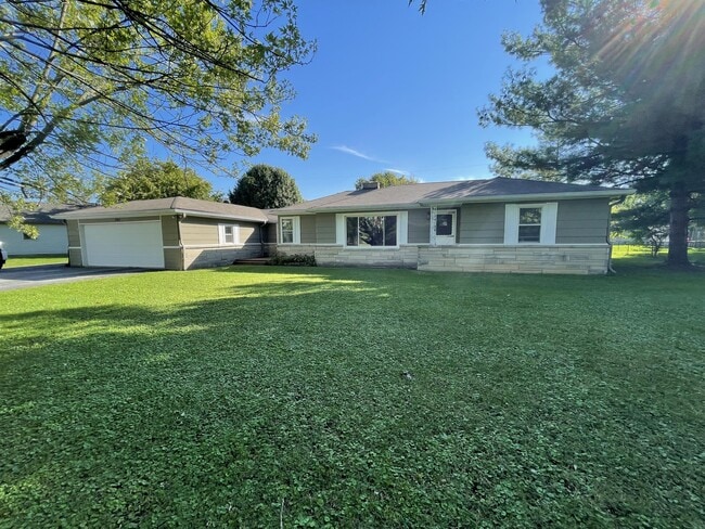 Photo - 395 Schooley Dr House