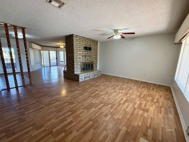 Photo - 3028 S Fairway Ave
