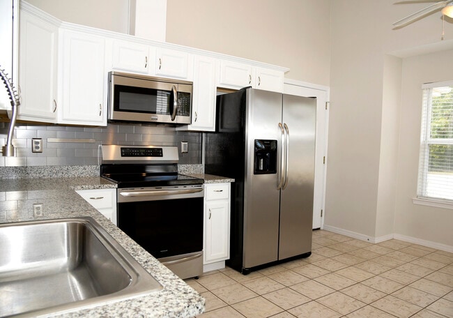 Photo - 114 Quince Ave