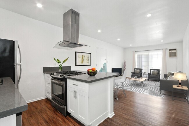 Photo - 1801 Federal