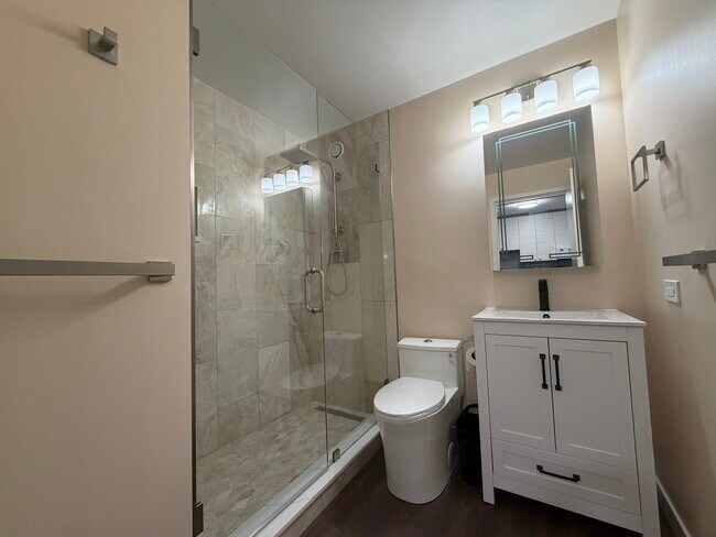 Photo - 211 E Ohio St Unit 1711