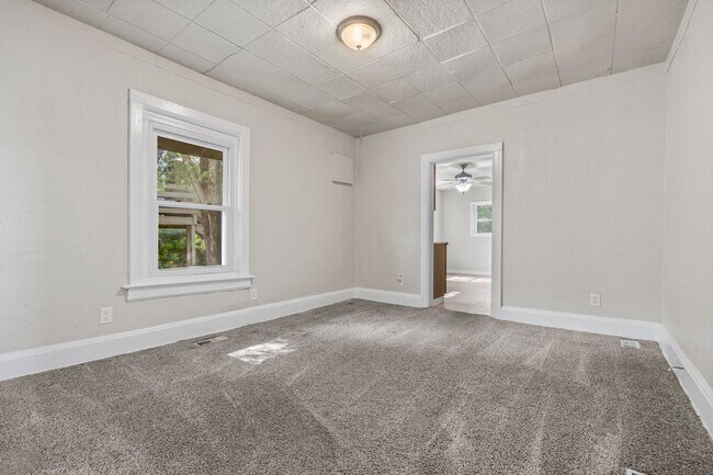Photo - 3410 Easton Blvd