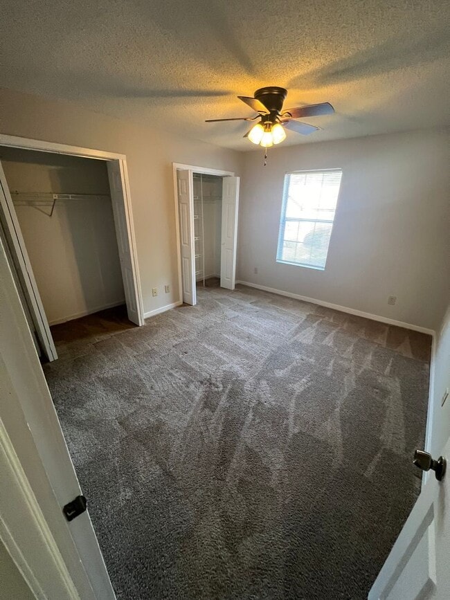 Photo - Serene 2-Bed Oasis in North Charleston – Lush Surroundings & Modern Comforts