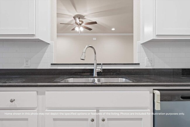 Photo - 165 W Windmill Way