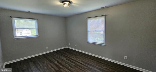 Photo - 207 Walnut St