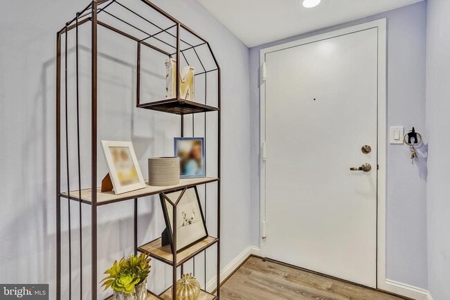 Building Photo - 7621 Provincial Dr Unit 107