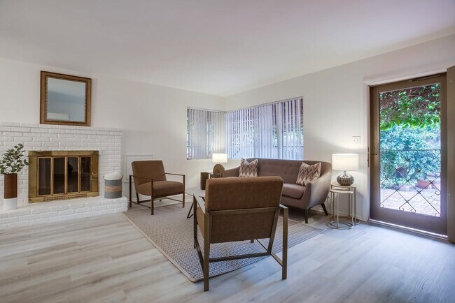 Photo - 350 Gravilla St