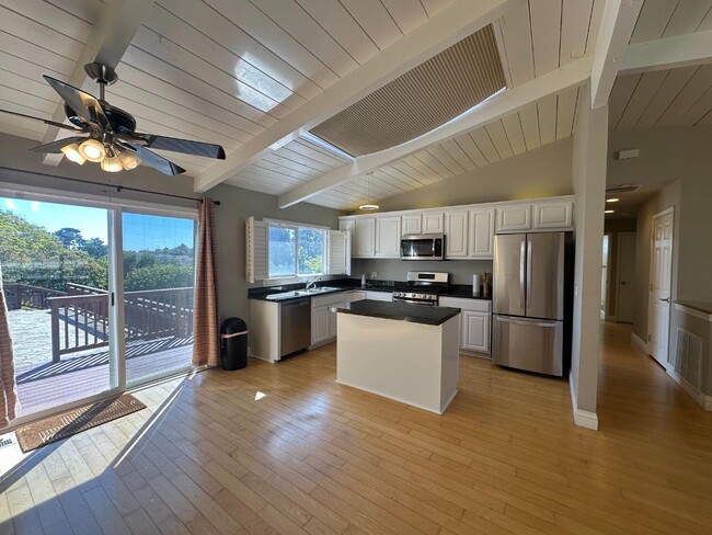 Photo - 2350 Rosewood Dr