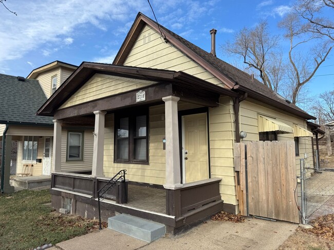 Cute Omaha Home For Rent Under $1K - Cute Omaha Home For Rent Under $1K