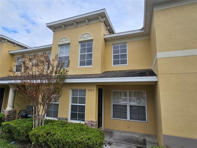 Photo - 5433 Quarry Rock Rd